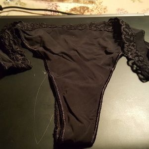 Blk Lace Thong SZ 7